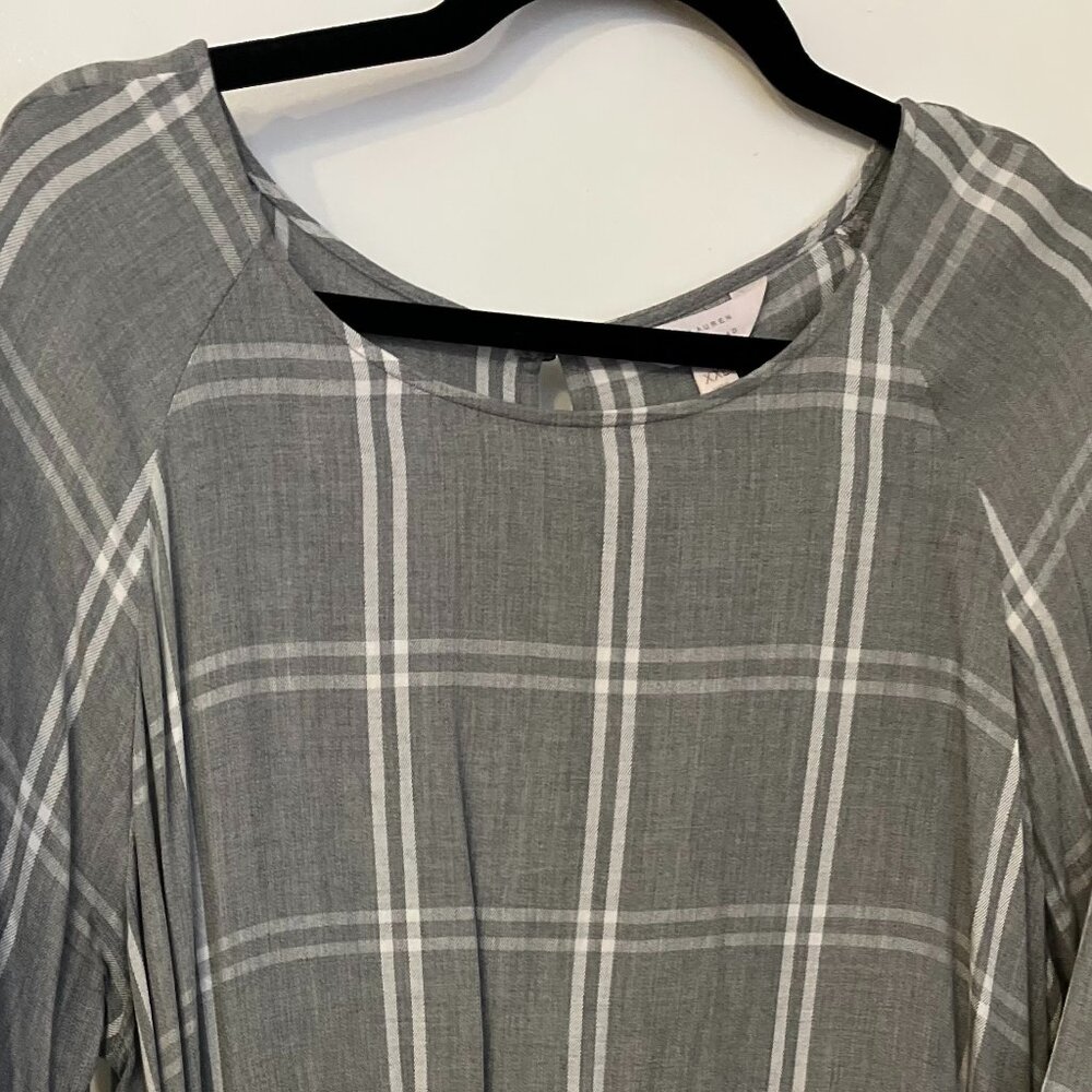 LC Lauren Conrad shirt in grey Plaid